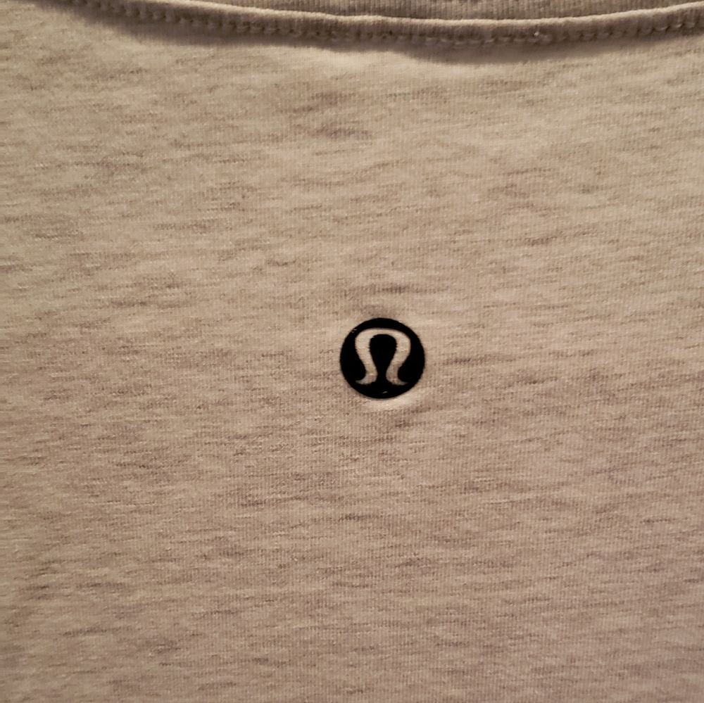 Men's Lululemon Short sleeve shirt